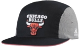 adidas Herren Kappe Chicago Bulls, Black/Medium Lead/White, One size, F78125 -