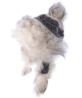 BRUBAKER Unisex Norwegermütze Fellmütze - Grober Strick kombiniert mit Fell im Tschapka Look - Mit kuscheligem Fleece Innenfutter - Weiß mit weißem Fell -