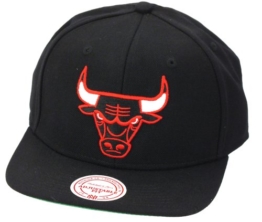 CHICAGO BULLS - MITCHELL & NESS SNAPBACK - SOLID TEAM - BLACK / RED Größentabelle: One -